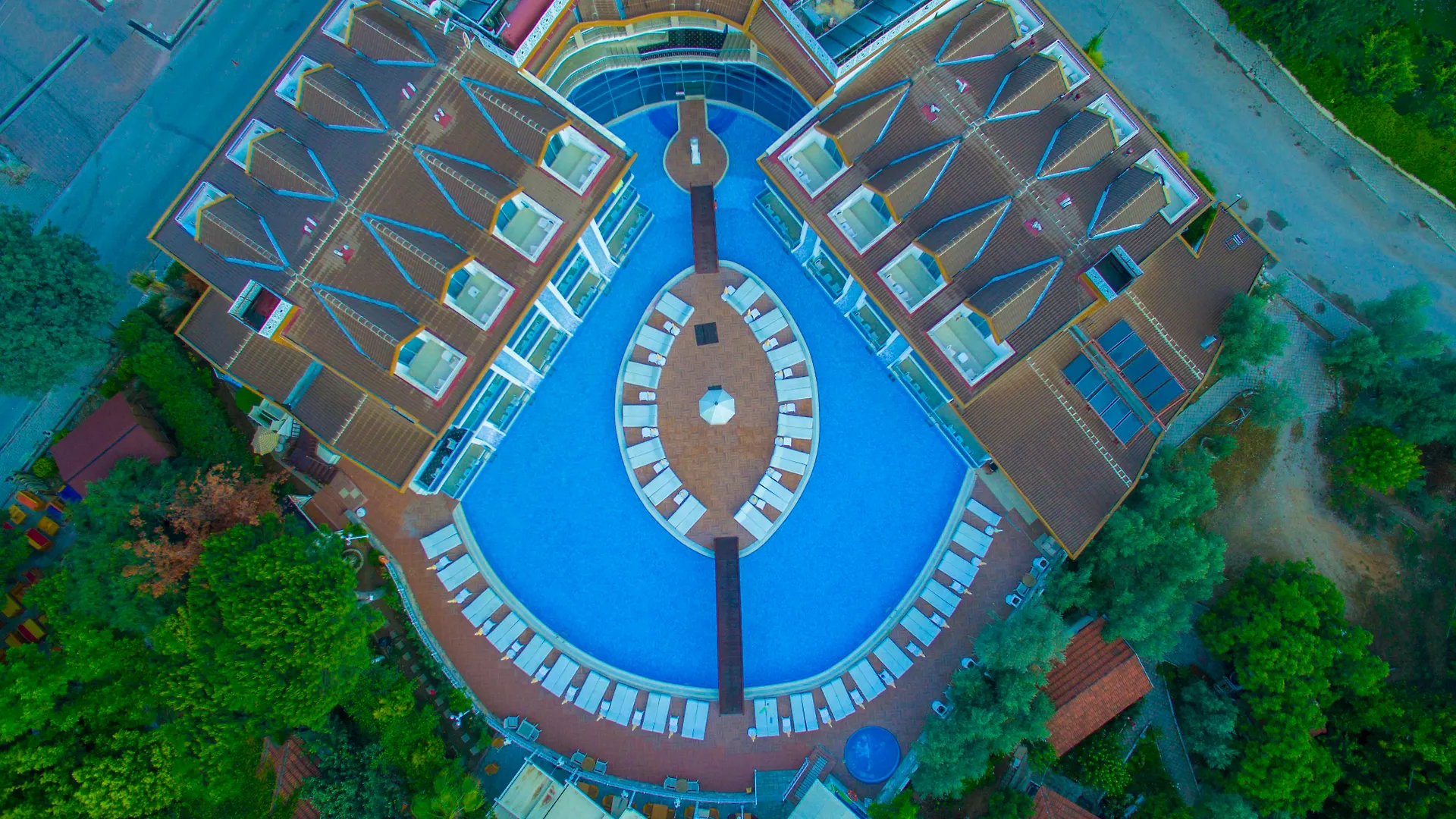 Ocean Blue High Class Hotel & Spa Ολουντενίζ