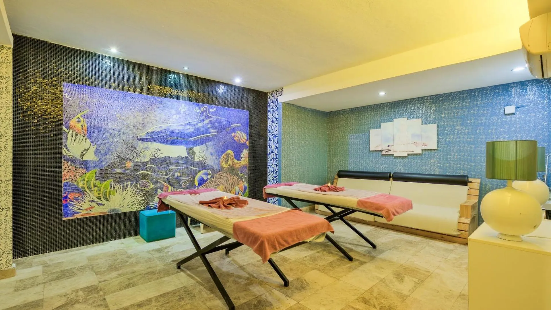 Ocean Blue High Class Hotel & Spa Ολουντενίζ