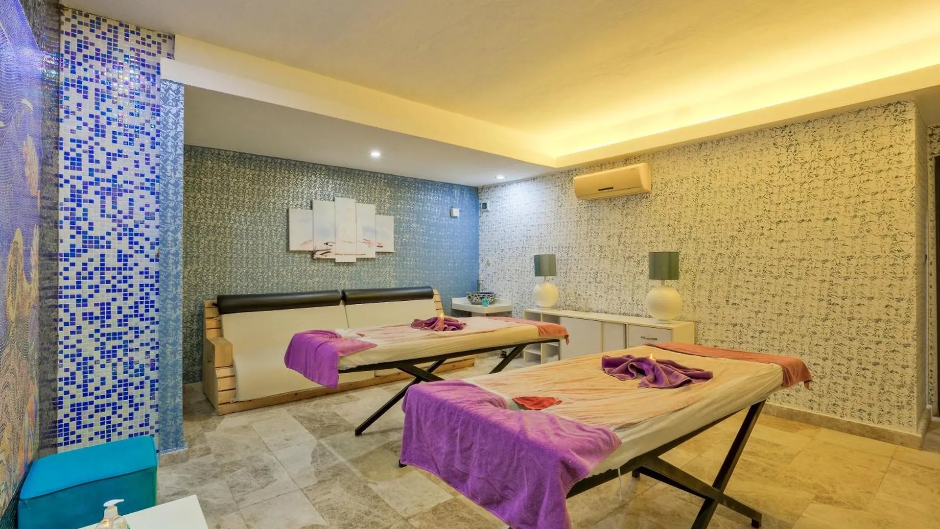 Ocean Blue High Class Hotel & Spa Ολουντενίζ